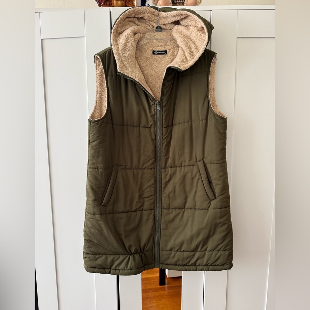 Amazon Green Quilted Fleece Lined Vest